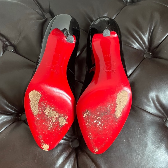 Christian Louboutin - Picture 4 of 4